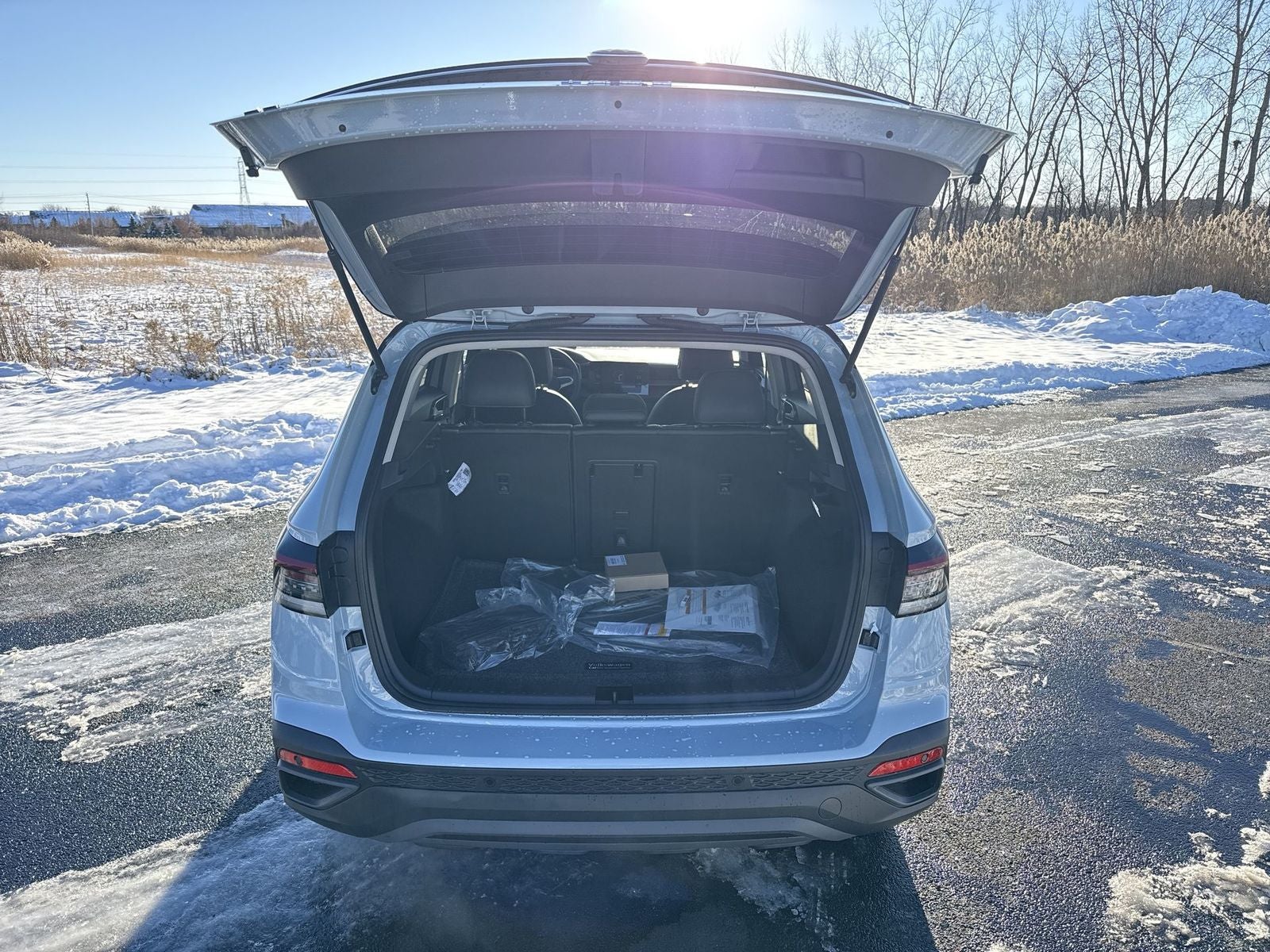 2026 Volkswagen Taos 1.5T SE Black