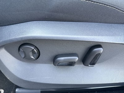 2025 Volkswagen Taos 1.5T SE Black