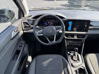 2025 Volkswagen Taos 1.5T SE Black