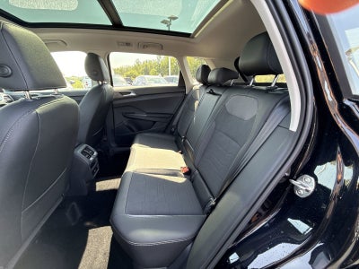 2025 Volkswagen Taos 1.5T SE Black