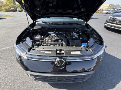 2025 Volkswagen Taos 1.5T SE Black