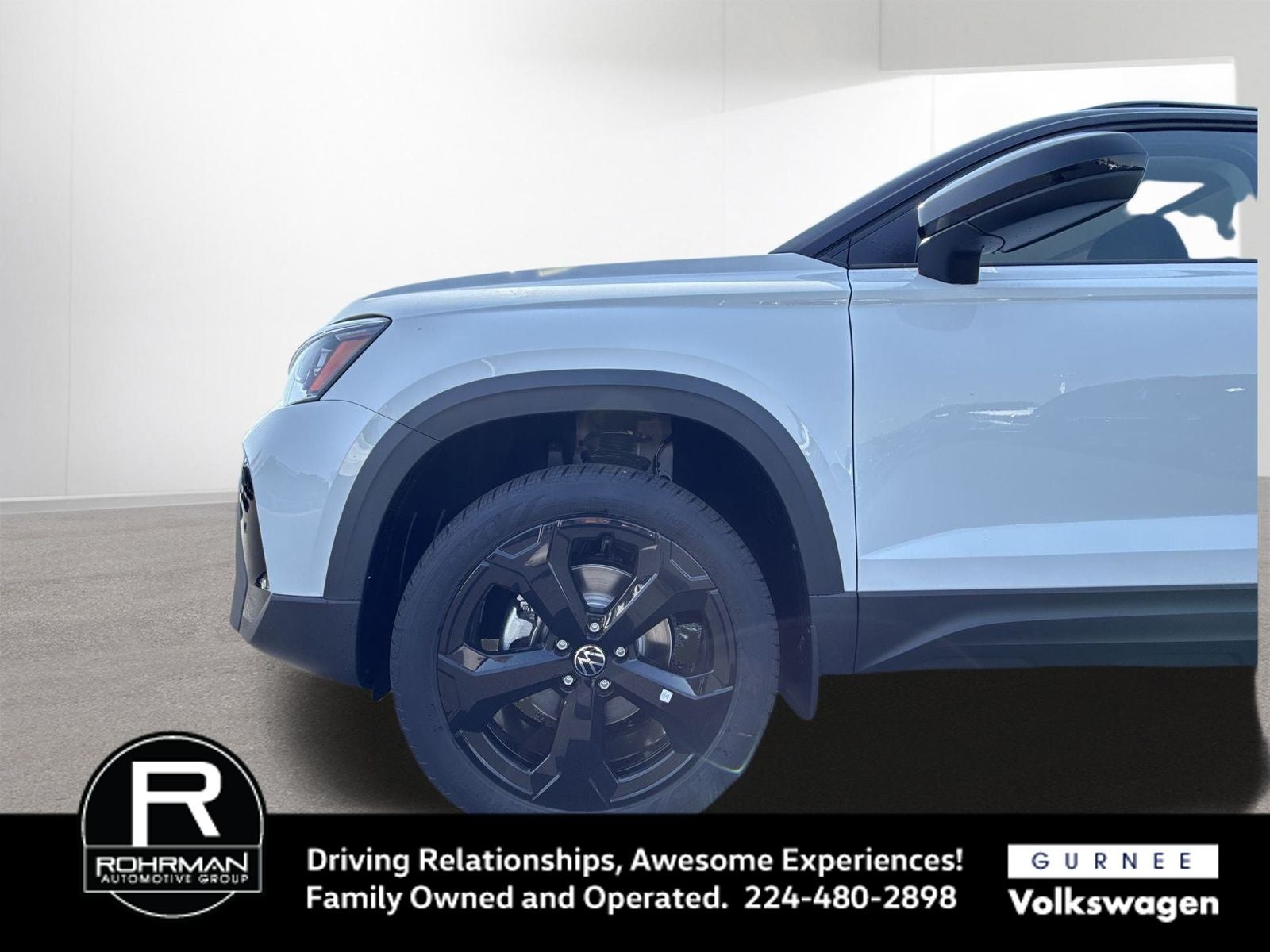 2025 Volkswagen Taos 1.5T SE Black