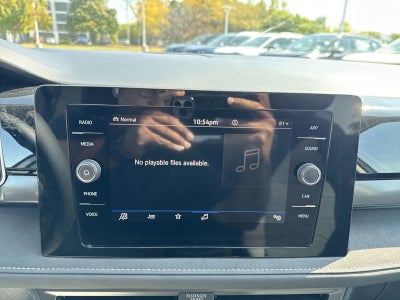 2025 Volkswagen Taos 1.5T SE Black