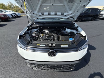 2025 Volkswagen Taos 1.5T SE Black