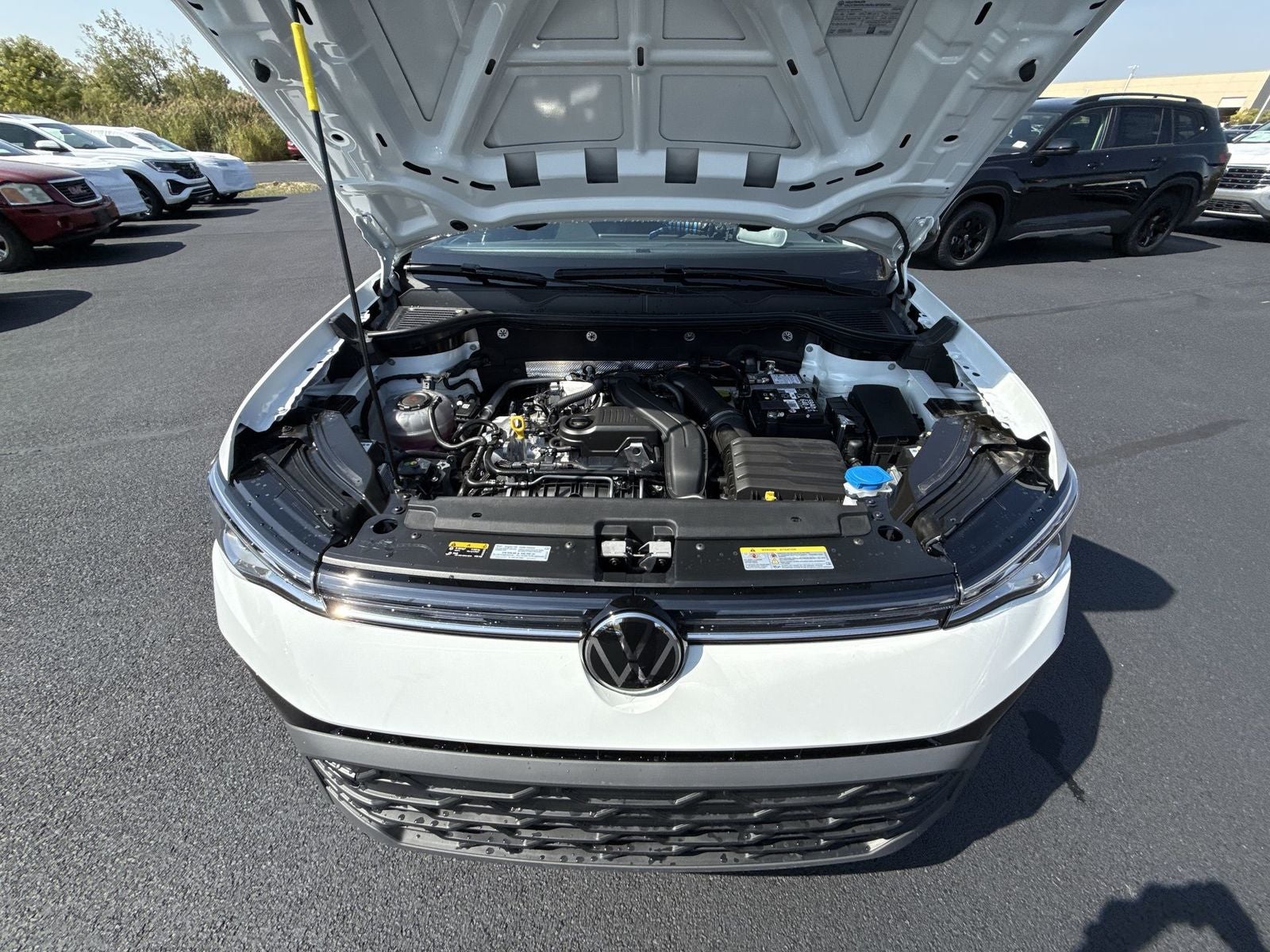 2025 Volkswagen Taos 1.5T SE Black