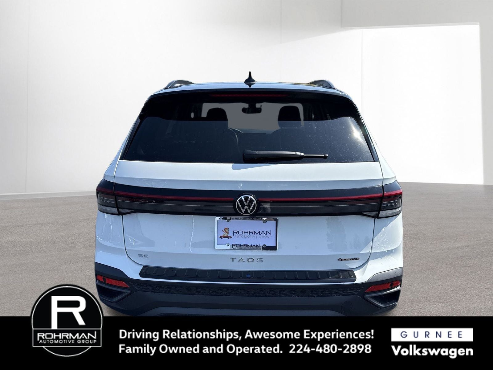 2025 Volkswagen Taos 1.5T SE Black