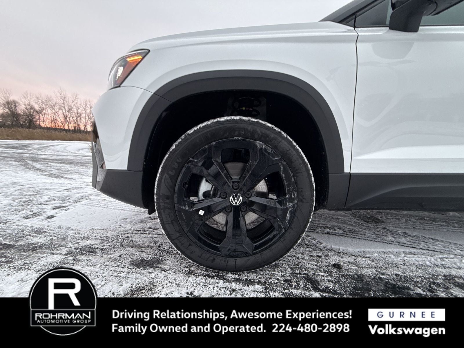 2026 Volkswagen Taos 1.5T SE Black