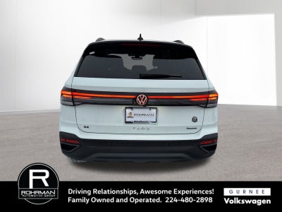 2026 Volkswagen Taos 1.5T SE Black