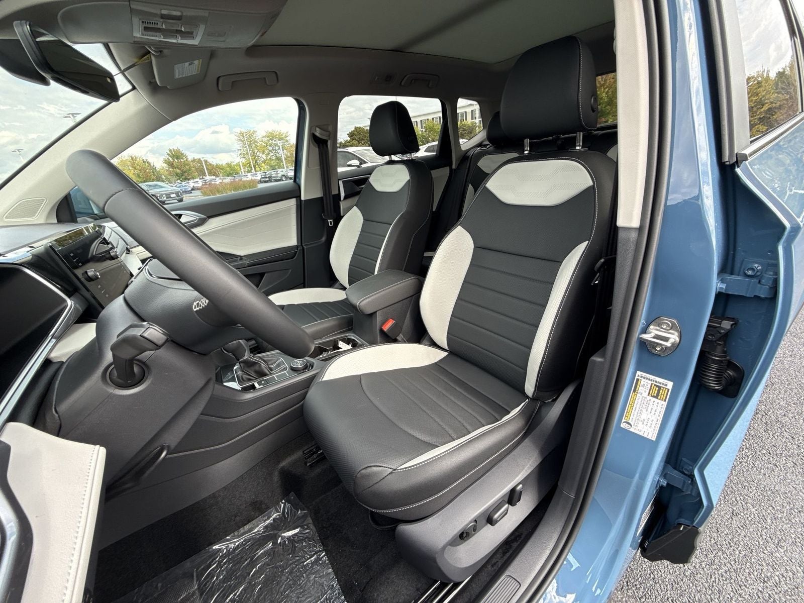 2025 Volkswagen Taos 1.5T SEL