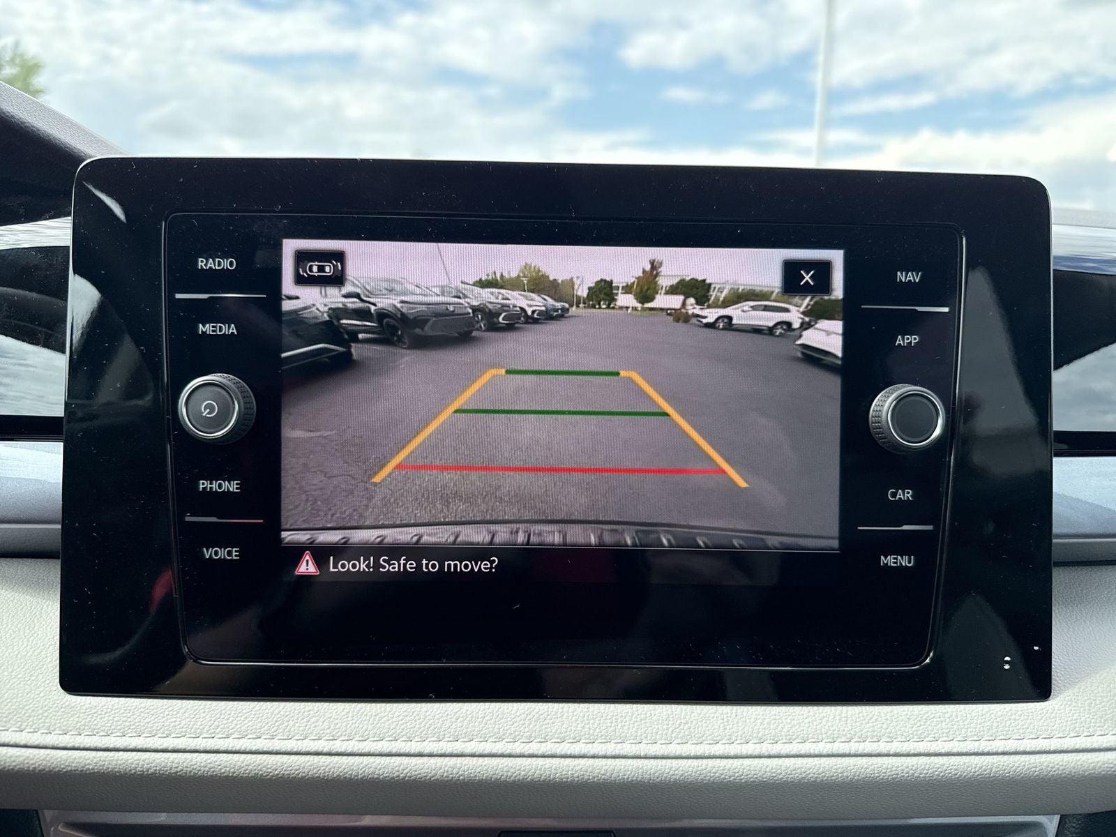 2025 Volkswagen Taos 1.5T SEL