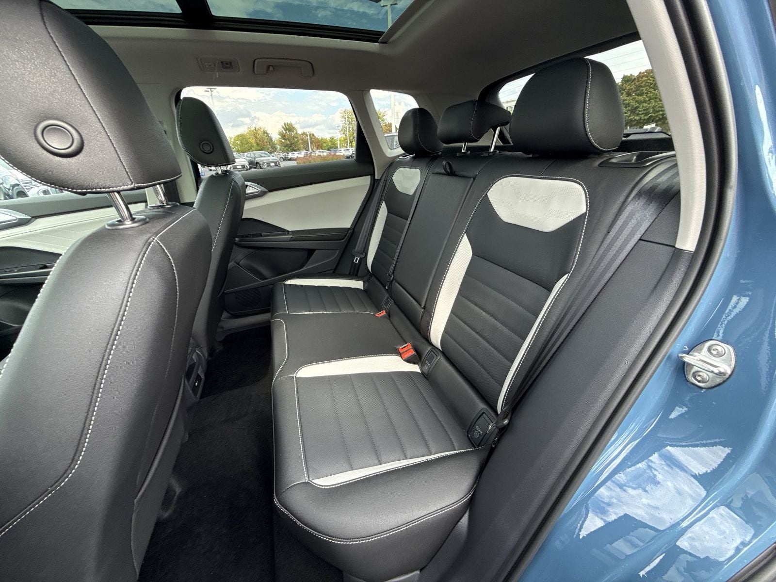 2025 Volkswagen Taos 1.5T SEL