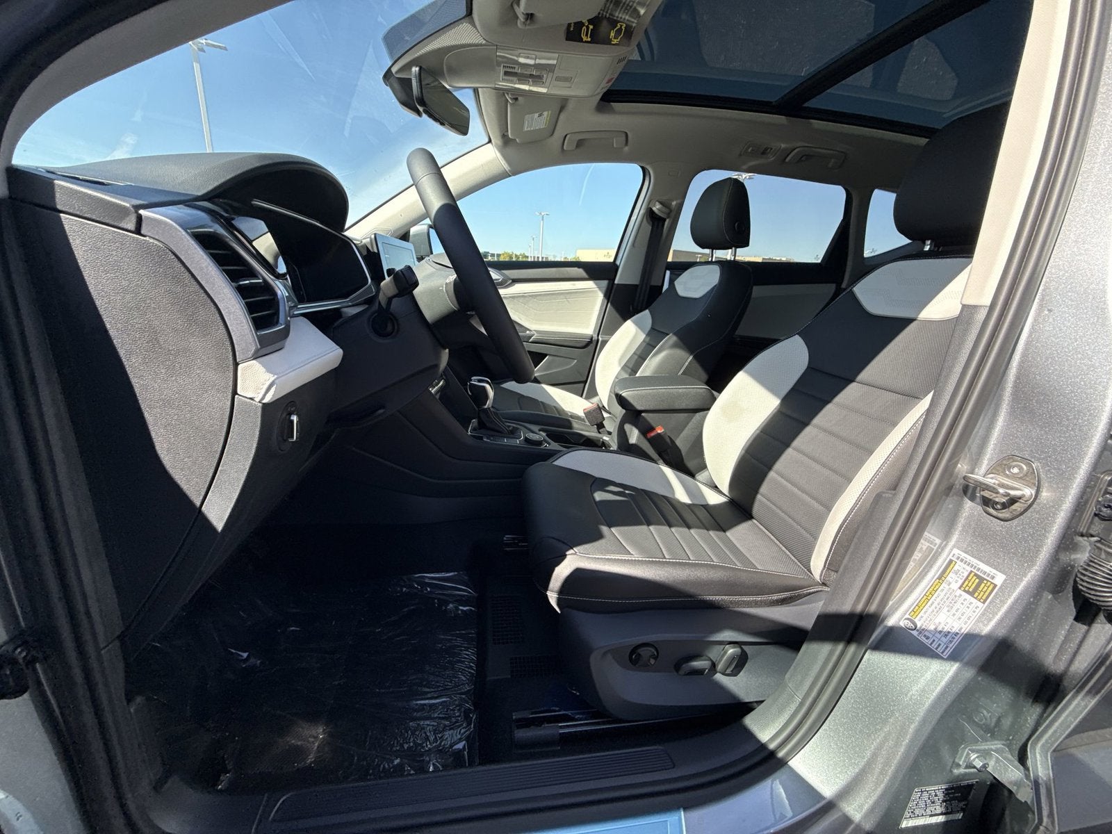 2027 Volkswagen Taos 1.5T SEL