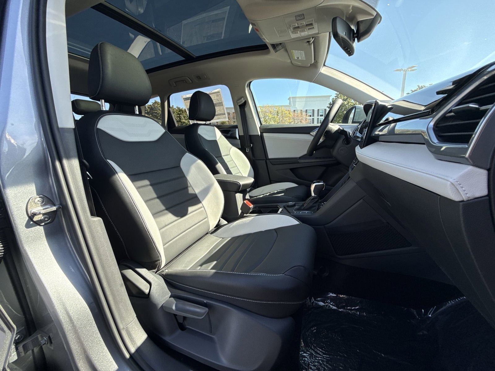 2027 Volkswagen Taos 1.5T SEL