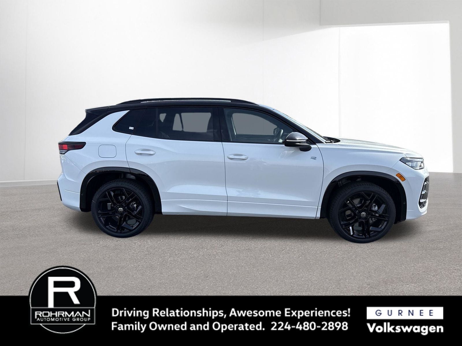 2026 Volkswagen Tiguan 2.0T SE R-Line Black