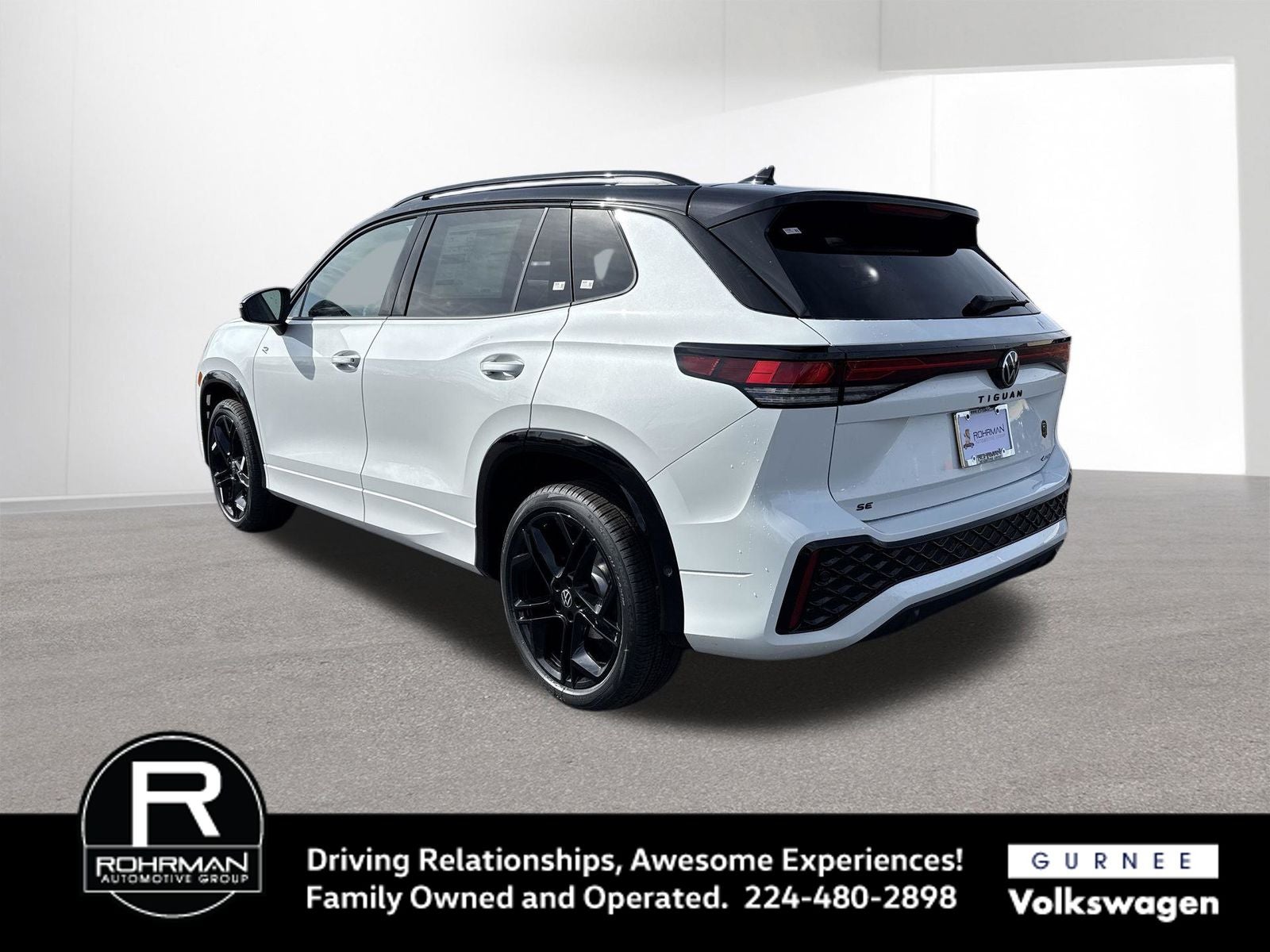 2026 Volkswagen Tiguan 2.0T SE R-Line Black