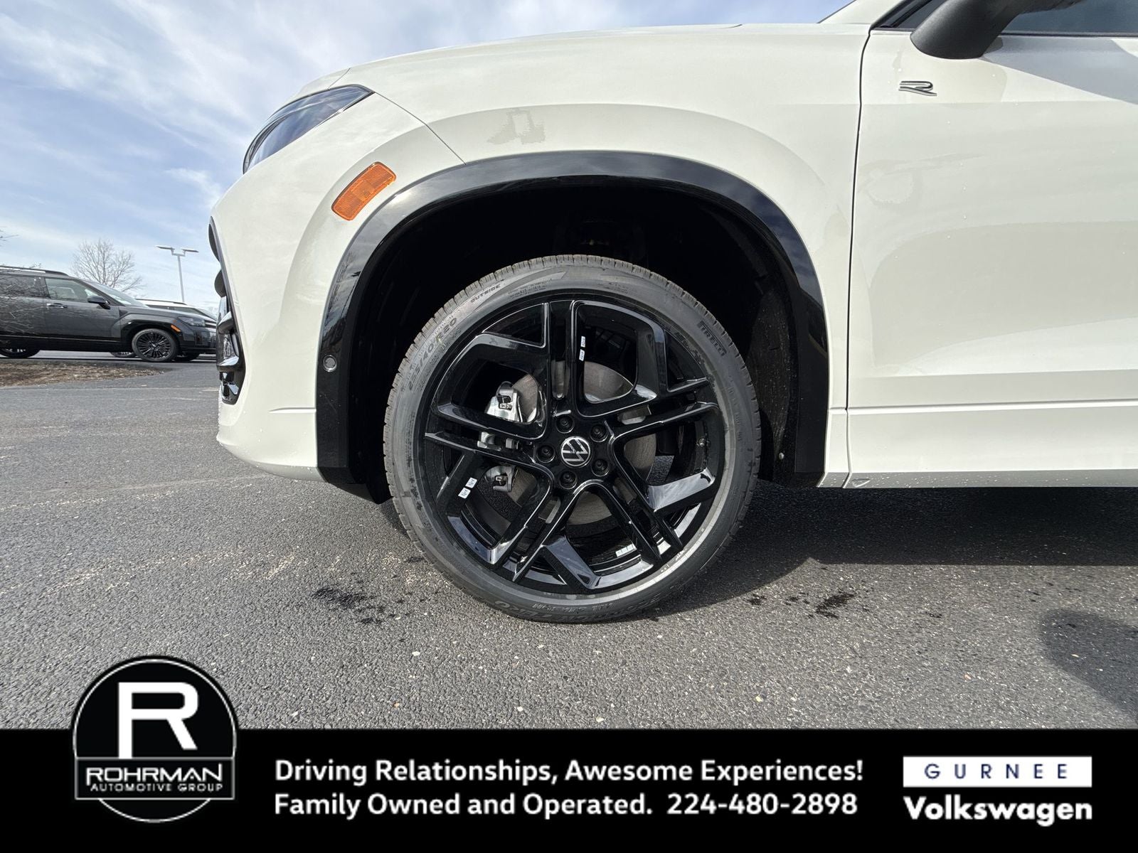 2026 Volkswagen Tiguan 2.0T SE R-Line Black