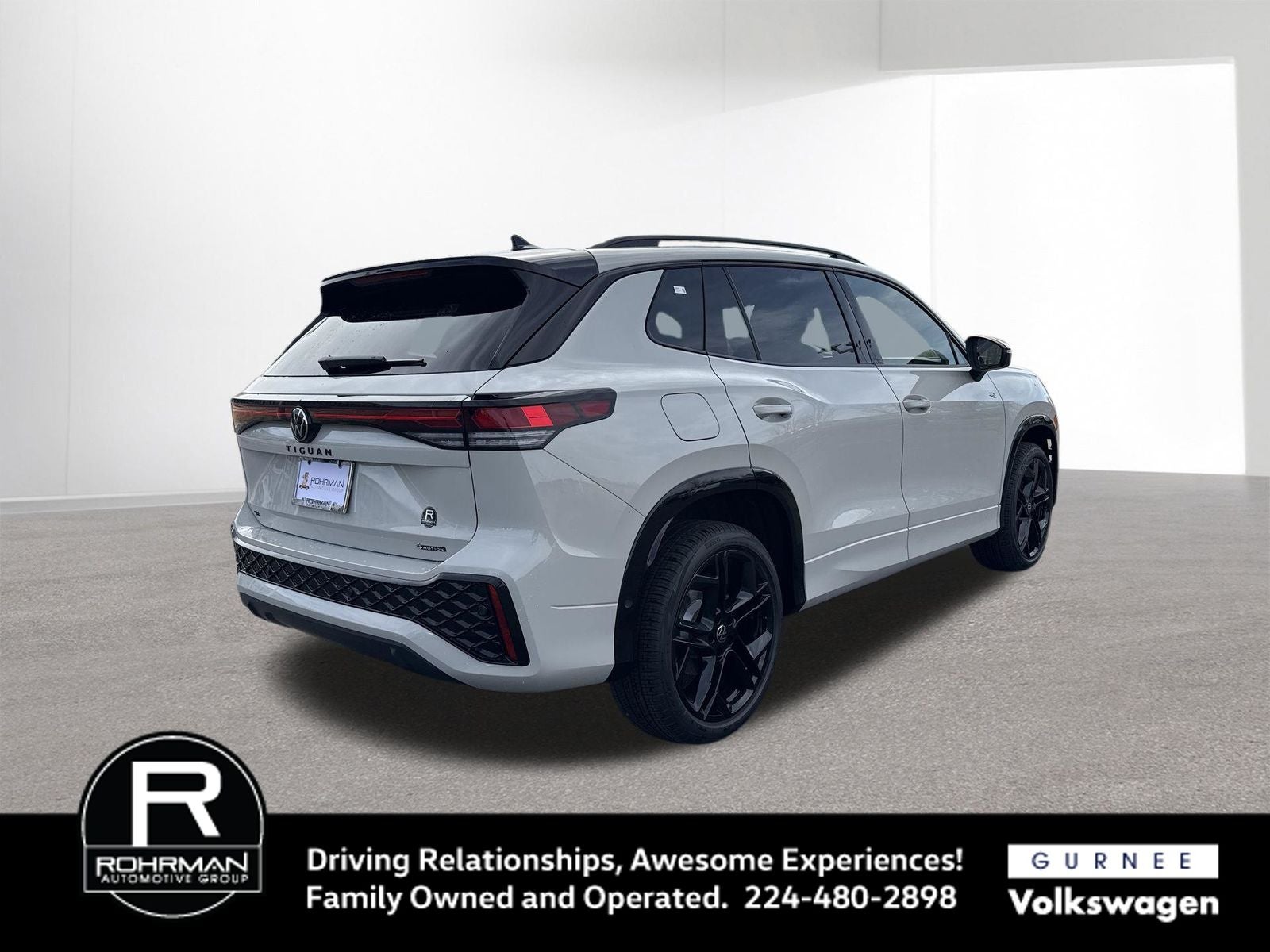 2026 Volkswagen Tiguan 2.0T SE R-Line Black