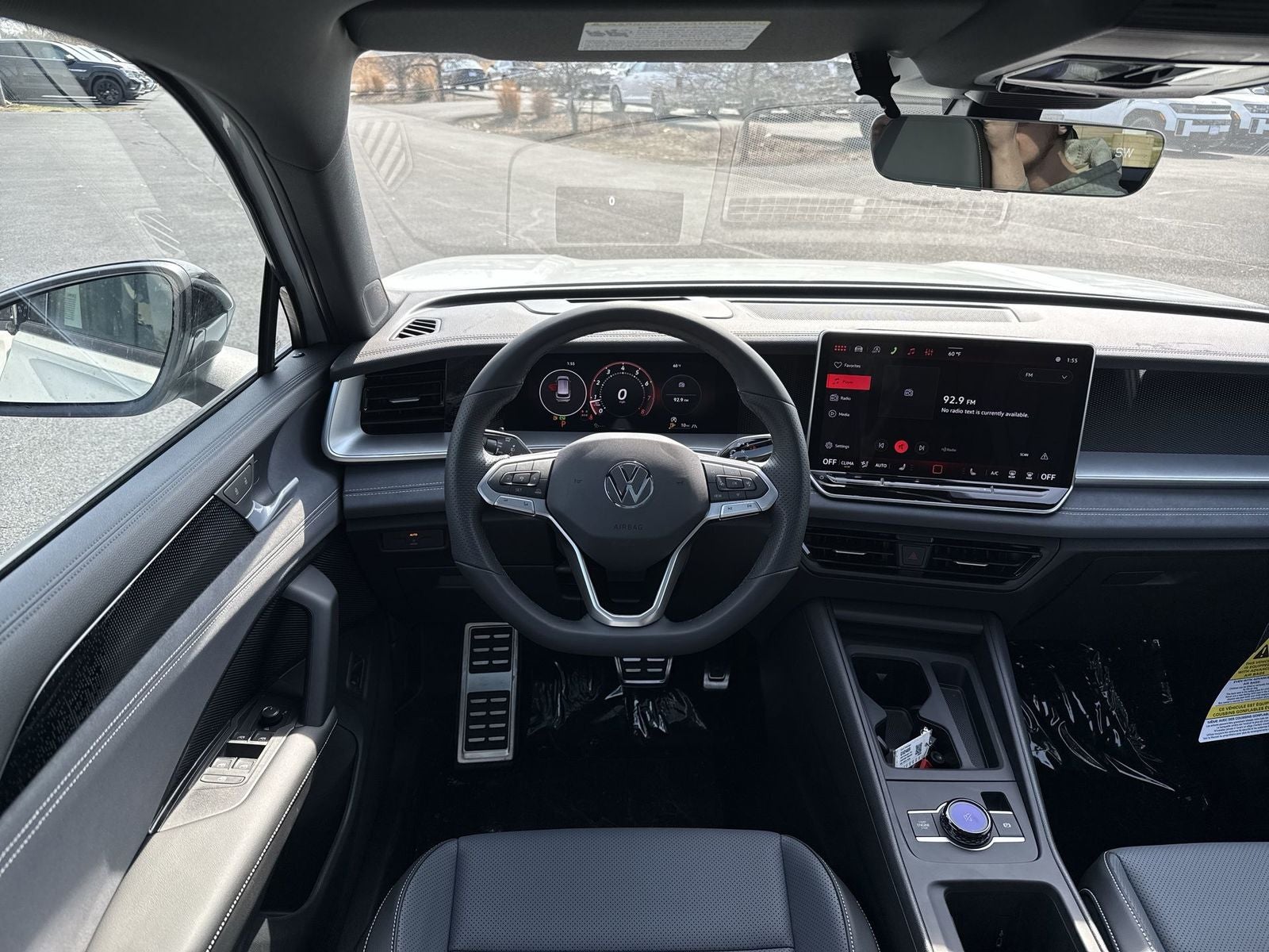 2026 Volkswagen Tiguan 2.0T SE R-Line Black