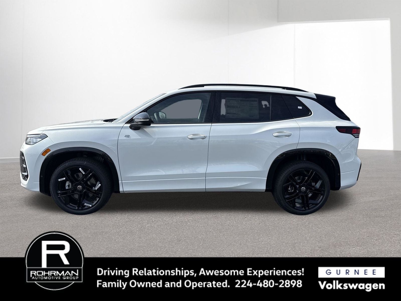 2026 Volkswagen Tiguan 2.0T SE R-Line Black