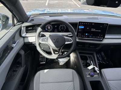 2025 Volkswagen Tiguan 2.0T SE R-Line Black