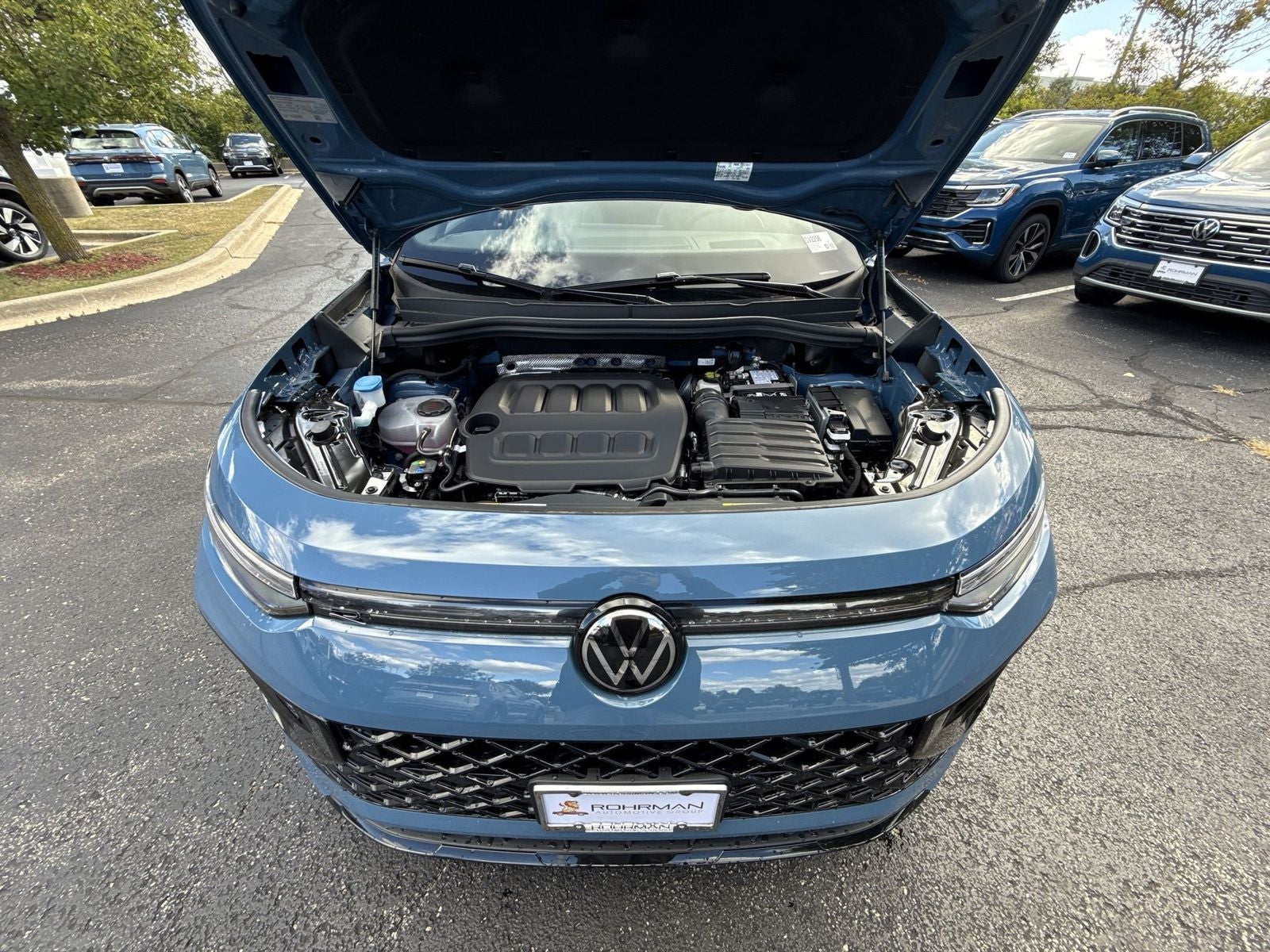 2025 Volkswagen Tiguan 2.0T SE R-Line Black