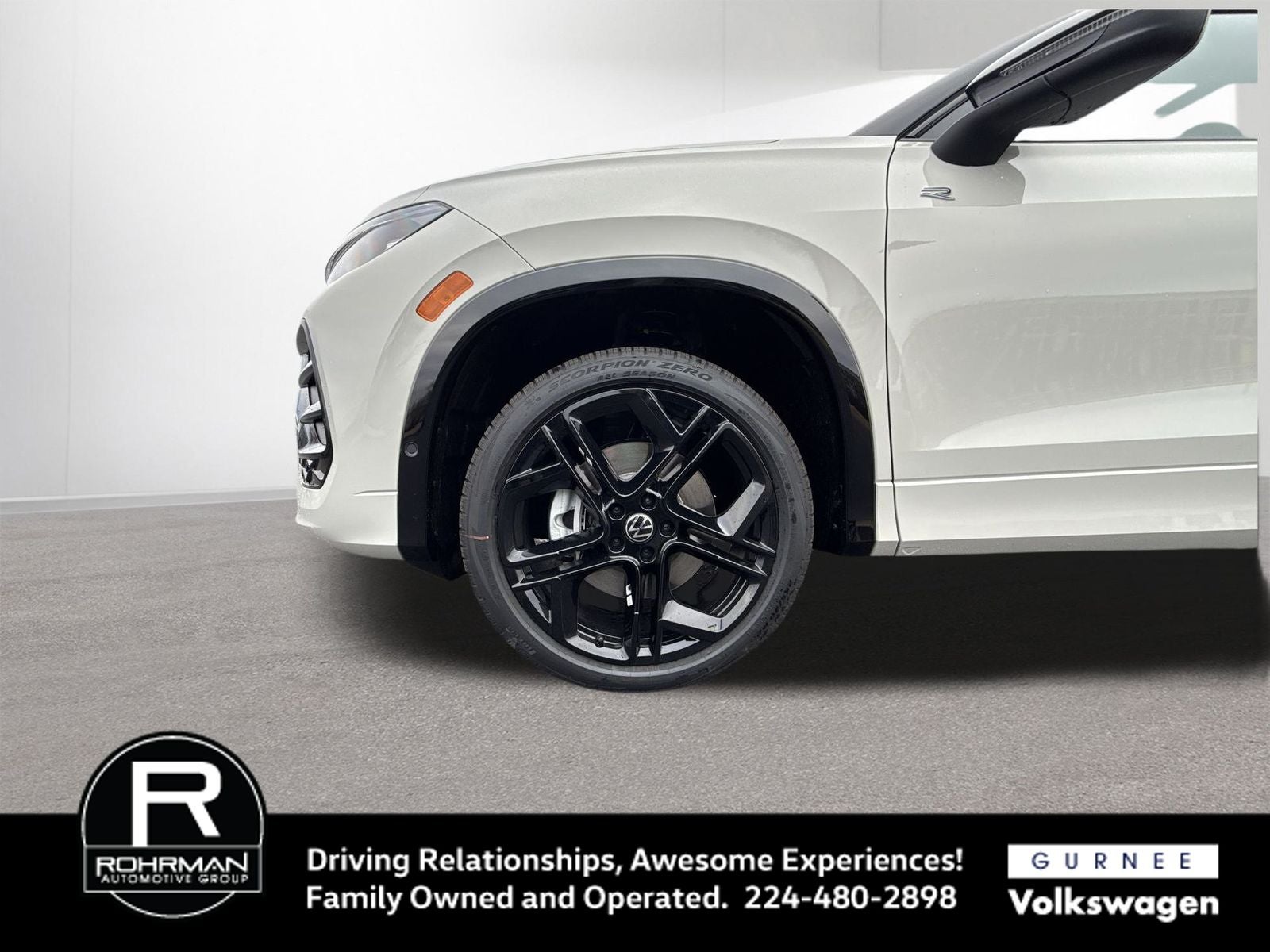 2026 Volkswagen Tiguan 2.0T SE R-Line Black