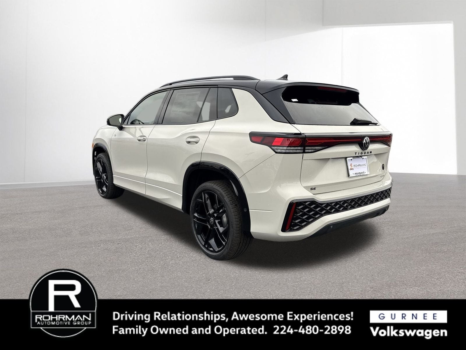 2026 Volkswagen Tiguan 2.0T SE R-Line Black