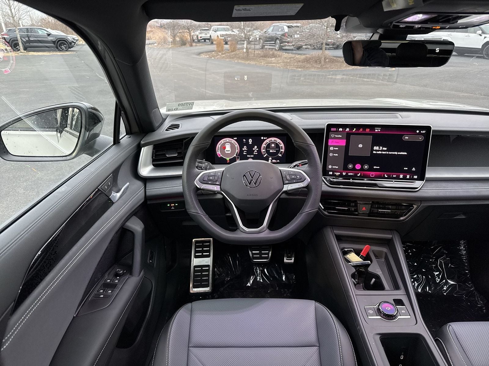 2026 Volkswagen Tiguan 2.0T SE R-Line Black