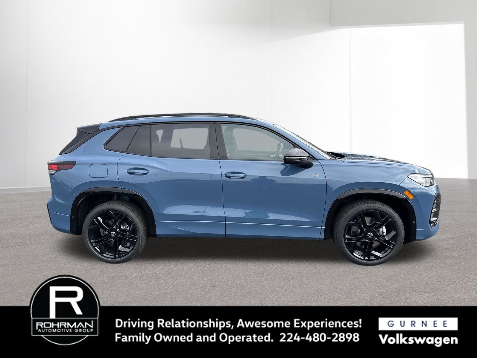 2026 Volkswagen Tiguan 2.0T SE R-Line Black