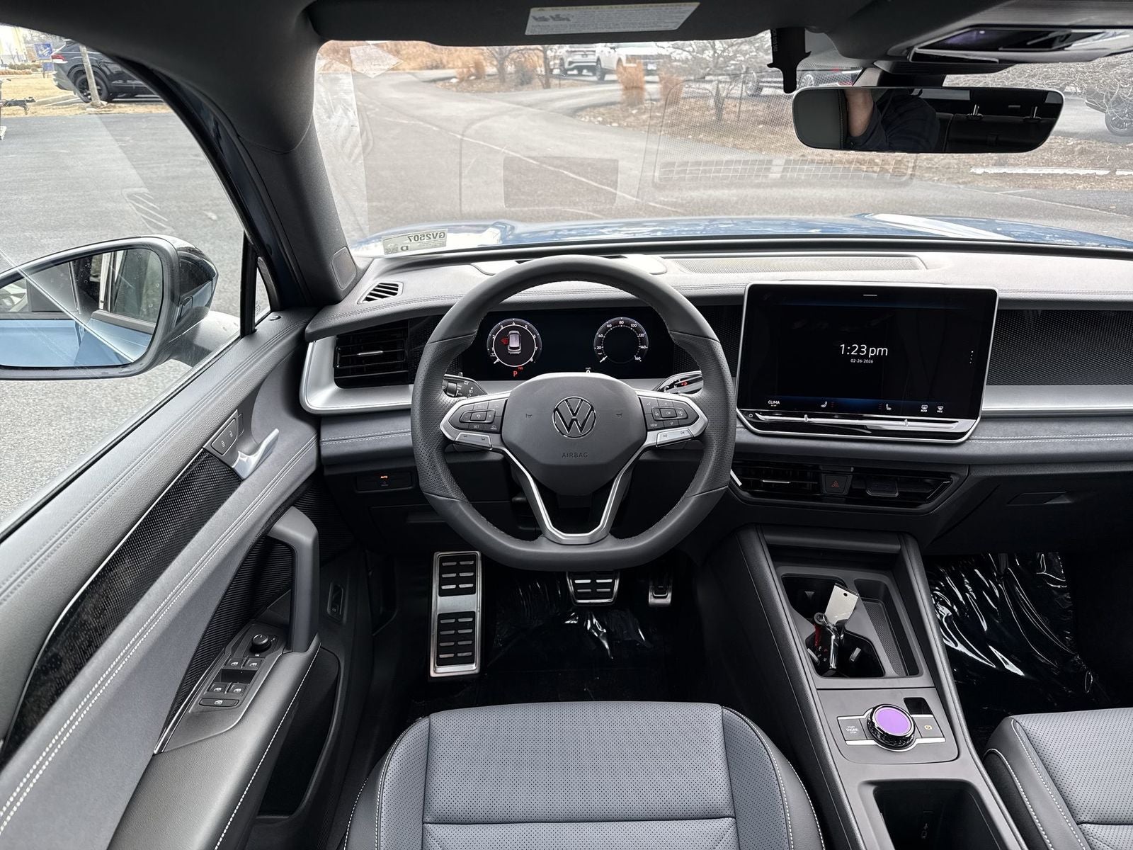 2026 Volkswagen Tiguan 2.0T SE R-Line Black