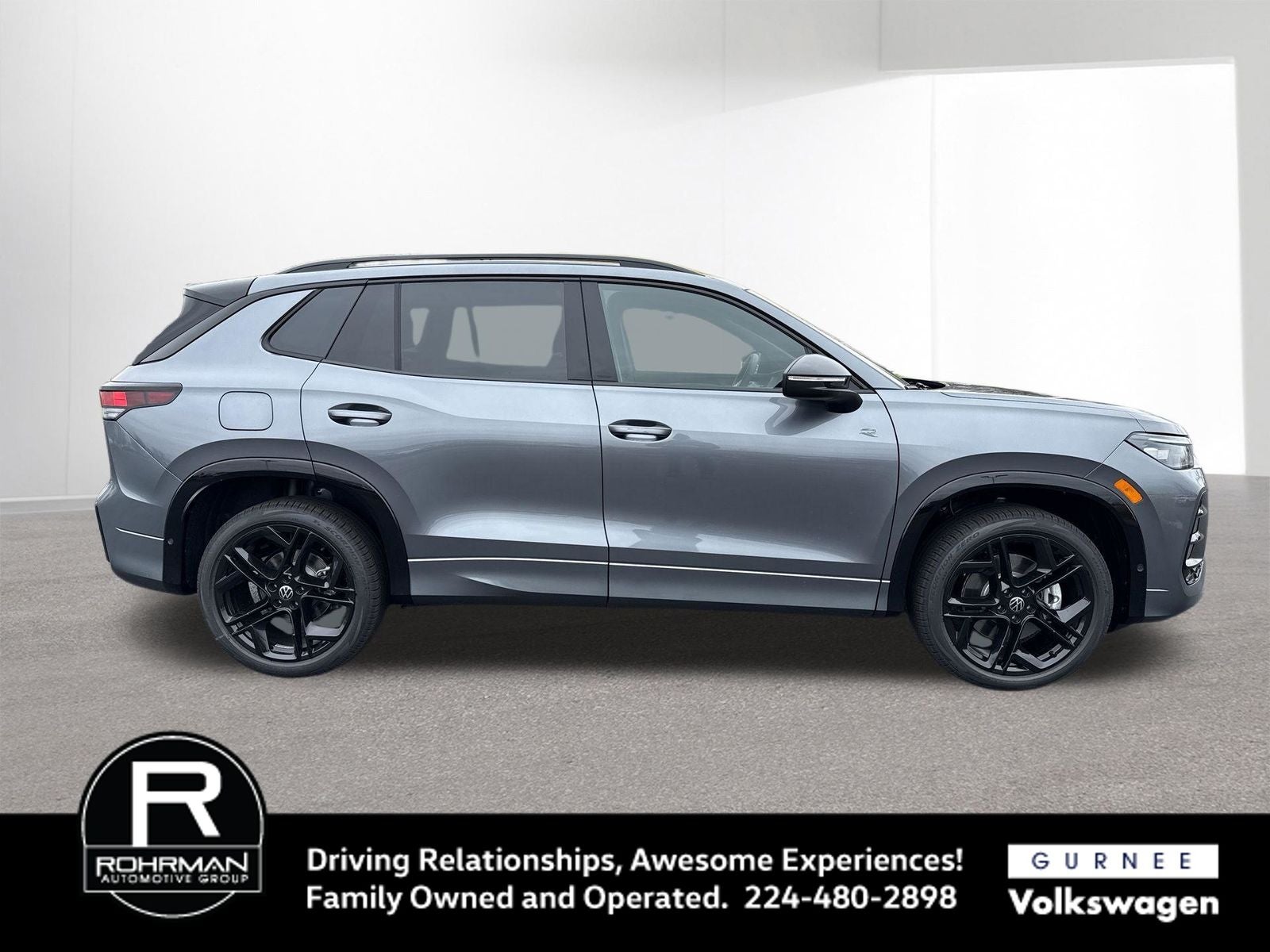 2026 Volkswagen Tiguan 2.0T SE R-Line Black