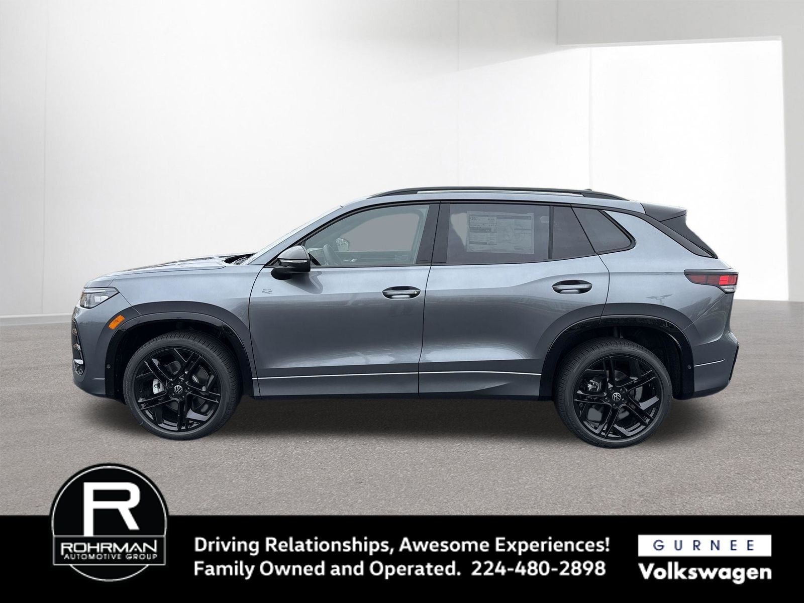 2026 Volkswagen Tiguan 2.0T SE R-Line Black