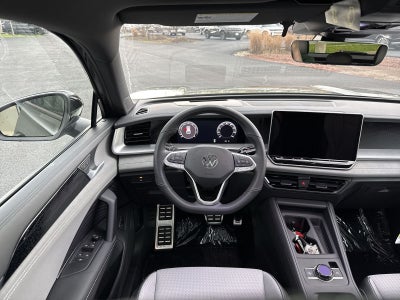 2026 Volkswagen Tiguan 2.0T SE R-Line Black