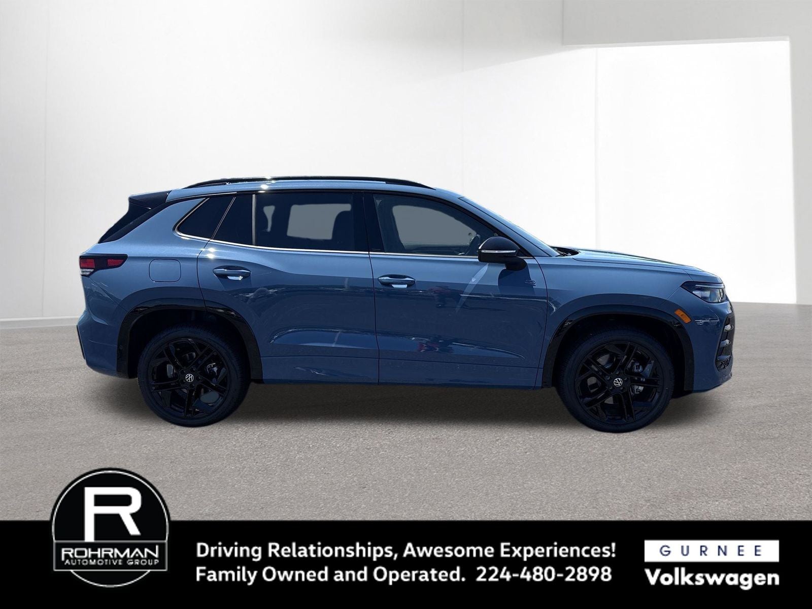 2026 Volkswagen Tiguan 2.0T SE R-Line Black