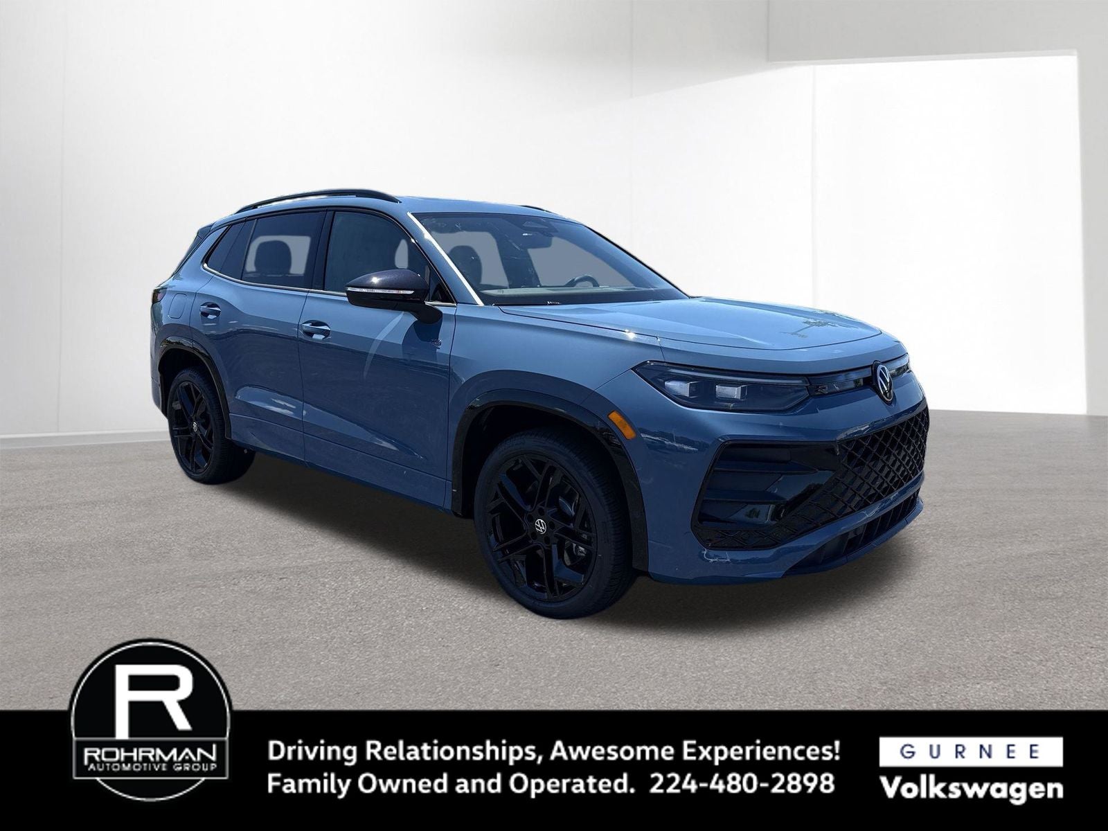 2026 Volkswagen Tiguan 2.0T SE R-Line Black