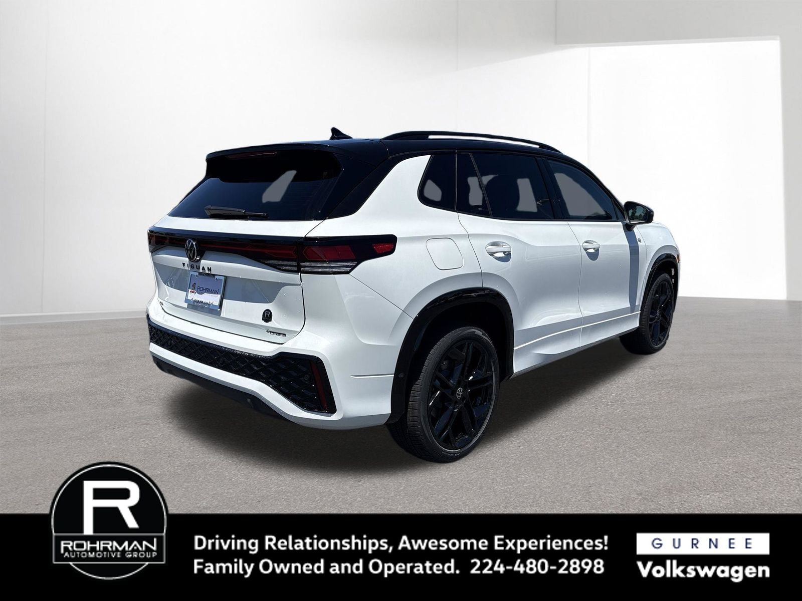 2026 Volkswagen Tiguan 2.0T SE R-Line Black
