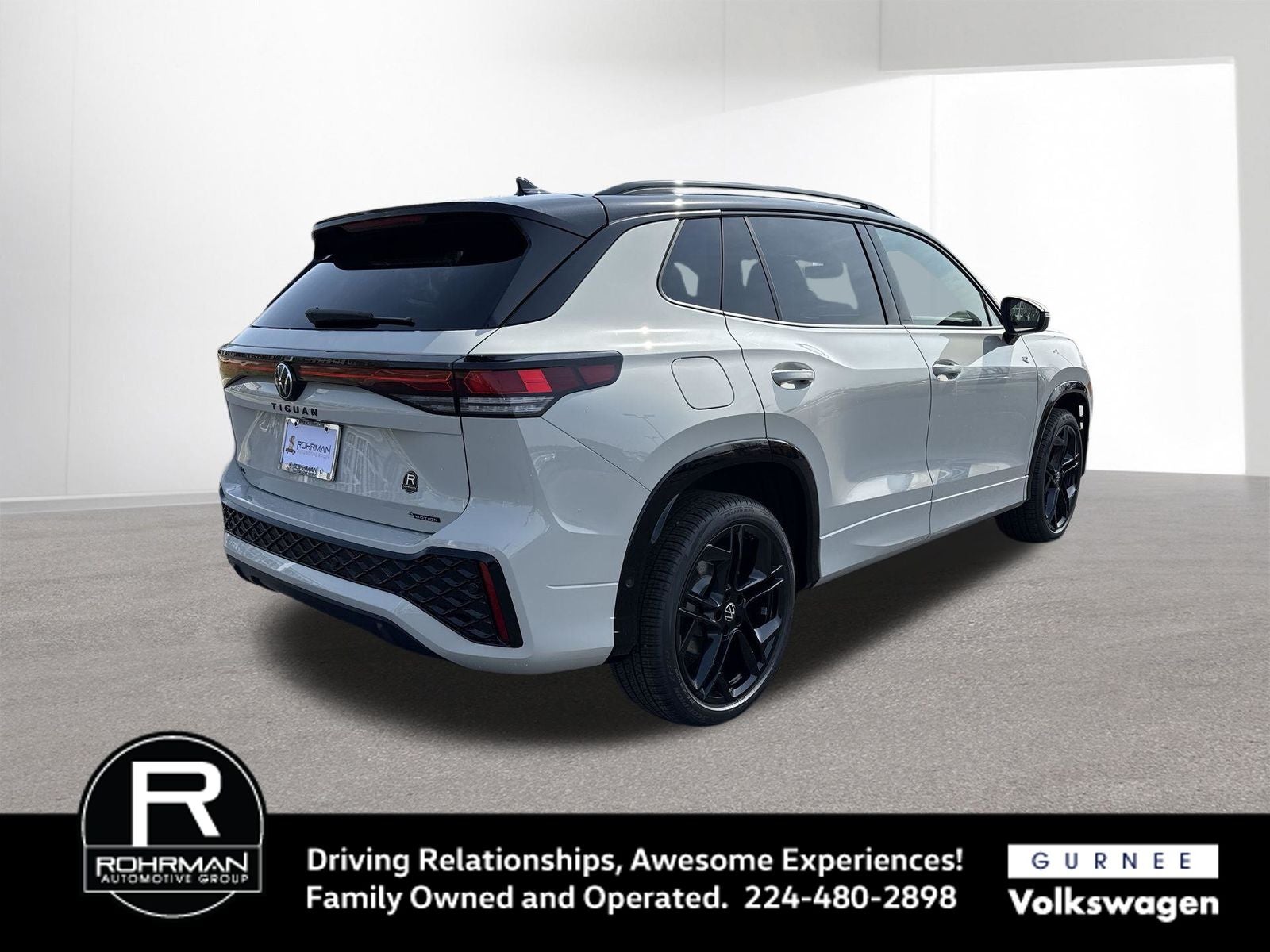 2026 Volkswagen Tiguan 2.0T SE R-Line Black