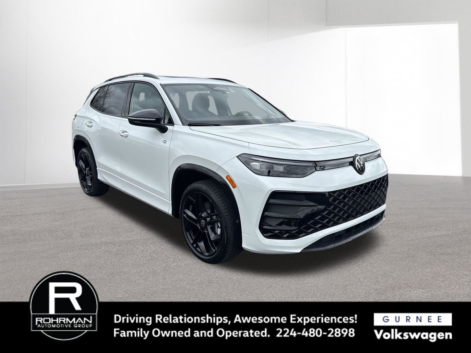 2026 Volkswagen Tiguan 2.0T SE R-Line Black