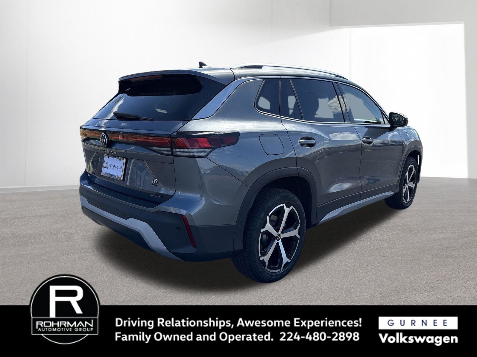 2026 Volkswagen Tiguan 2.0T SE