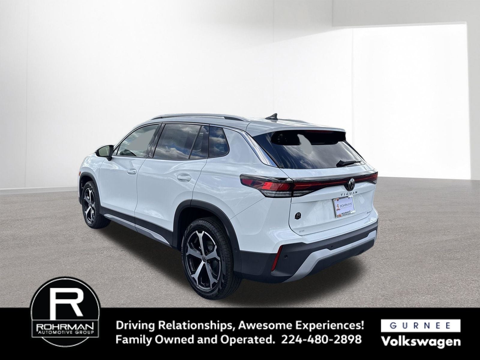 2026 Volkswagen Tiguan 2.0T SE