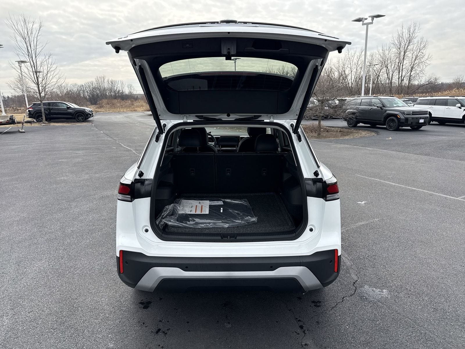 2026 Volkswagen Tiguan 2.0T SE