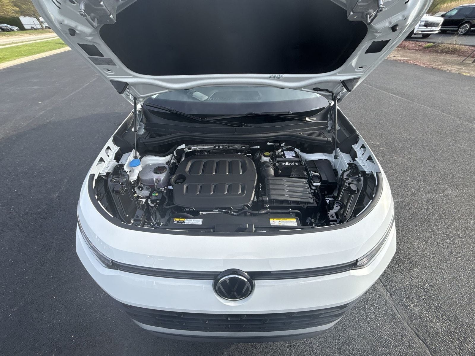 2026 Volkswagen Tiguan 2.0T SE