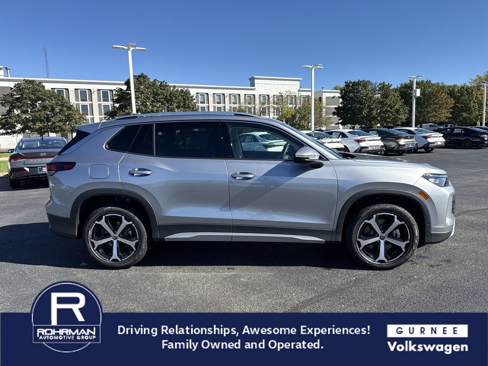 2026 Volkswagen Tiguan 2.0T SE