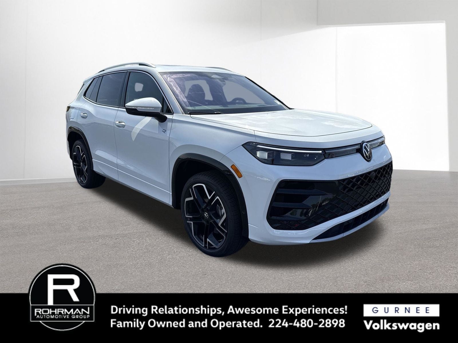 2026 Volkswagen Tiguan 2.0T SEL R-Line Turbo