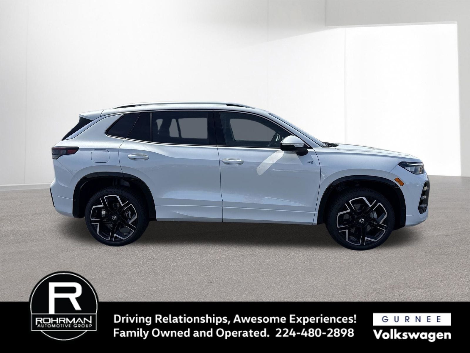 2026 Volkswagen Tiguan 2.0T SEL R-Line Turbo