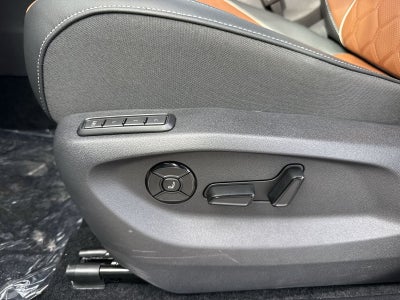 2026 Volkswagen Tiguan 2.0T SEL R-Line