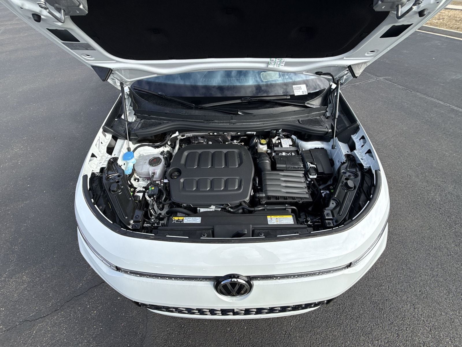 2026 Volkswagen Tiguan 2.0T SEL R-Line