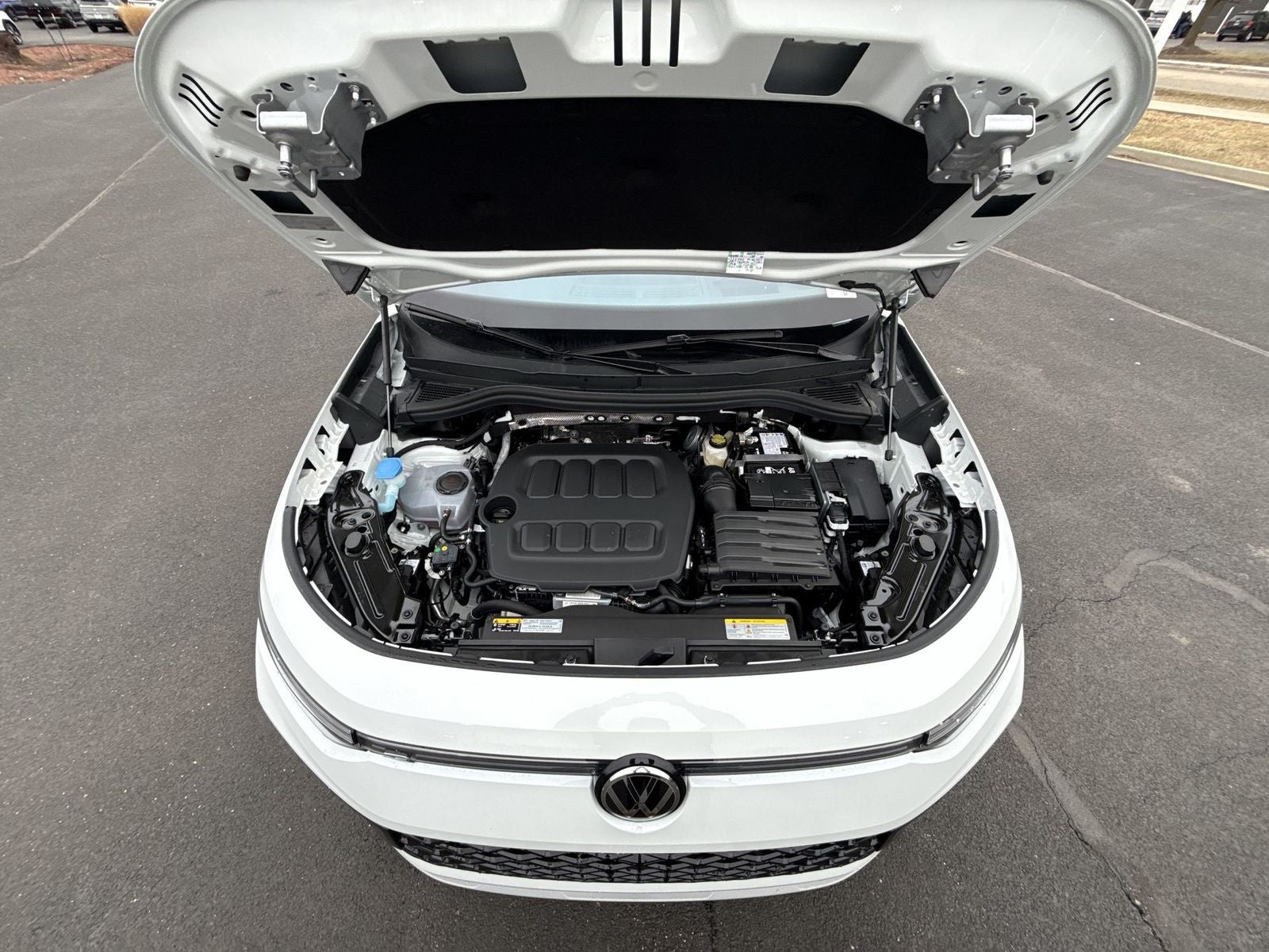 2026 Volkswagen Tiguan 2.0T SEL R-Line Turbo