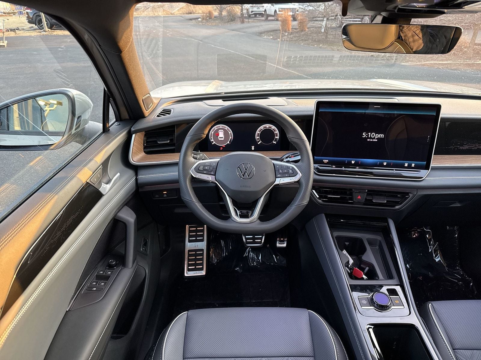 2026 Volkswagen Tiguan 2.0T SEL R-Line Turbo