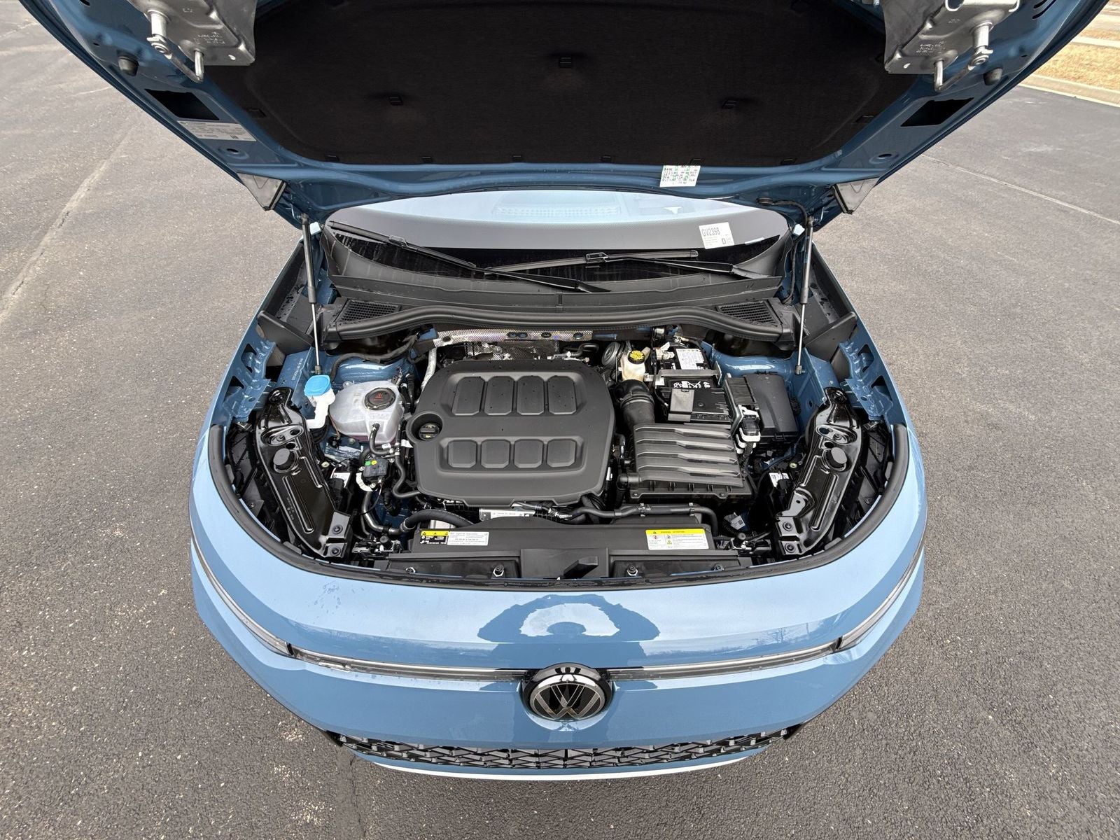 2026 Volkswagen Tiguan 2.0T SEL R-Line